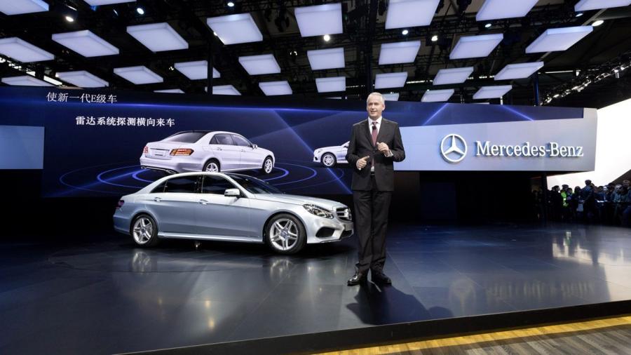  Mercedes-Benz E-Class L 2014 года  (фото 3 из 9)
